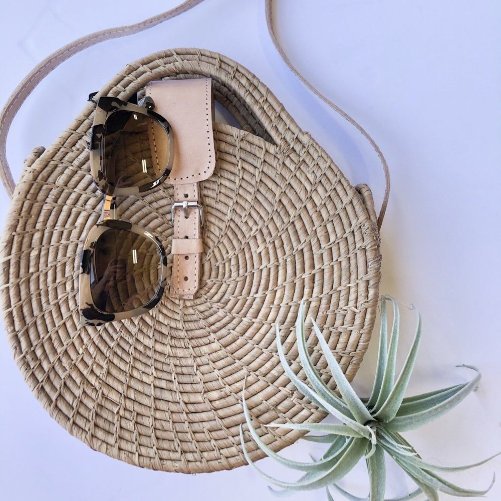 Luna Crossbody Round Bags